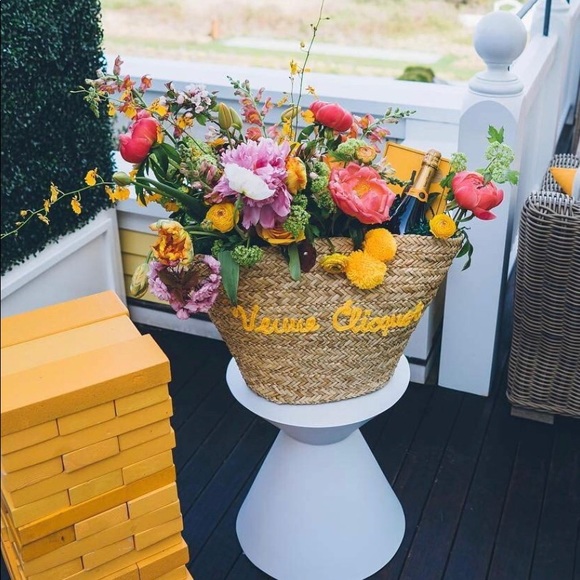 IN SEARCH OF - Veuve Cliquot Shopping Bag - Picture 2 of 4